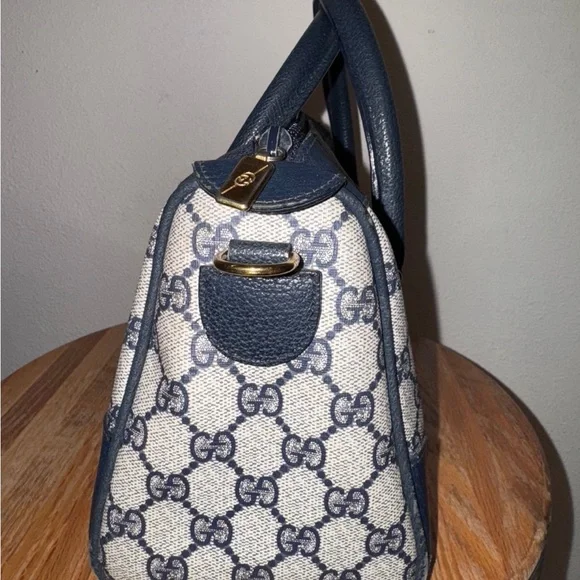 Gucci Navy and Cream Boston handbag with Certificate of authenticity - Picture 11 of 12